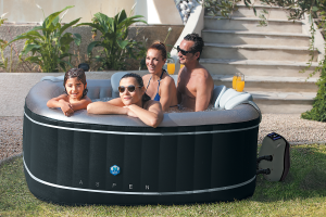 Spa Gonflable Aspen carré coloris noir - 4 Places